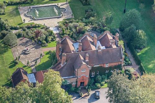ozzy osbourne house chalfont