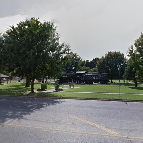 ATSF 2542 in Arkansas City, KS (Google Maps)