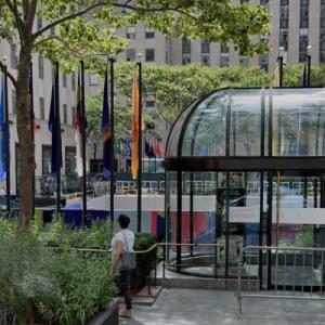 Rockefeller Center Lower Plaza & Rink in New York, NY - Virtual ...