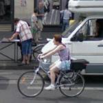 Bicycling (StreetView)