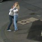 Girls fight (StreetView)