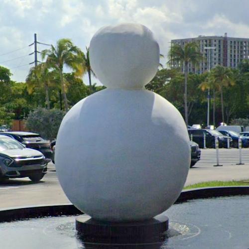 'Back of a Snowman (White)' by Gary Hume (StreetView)