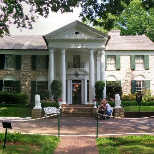 Graceland - Elvis Presley's Estate (StreetView)