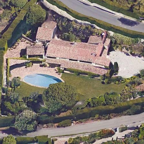 Roger Moore The Saint >> Roger Moore's House (Deceased) in Saint-Paul-de-Vence, France (Google Maps) (#2) Roger Moore The Saint >> Roger Moore's House (Deceased) in Saint-Paul-de-Vence, France (Google Maps) (#2)