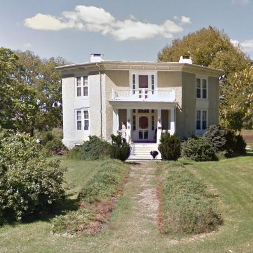 Stephen Harnsberger House in Grottoes, VA (Google Maps)