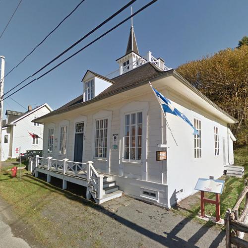 L'IsleVerte Court House in L'IsleVerte, Canada (Google Maps)