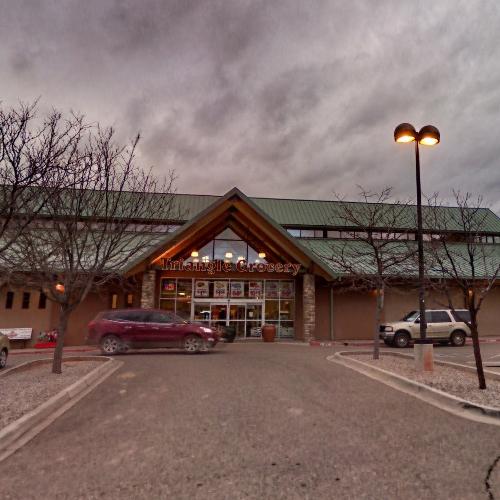 Triangle Grocery ("Better Call Saul") in Cedar Crest, NM (Google Maps)
