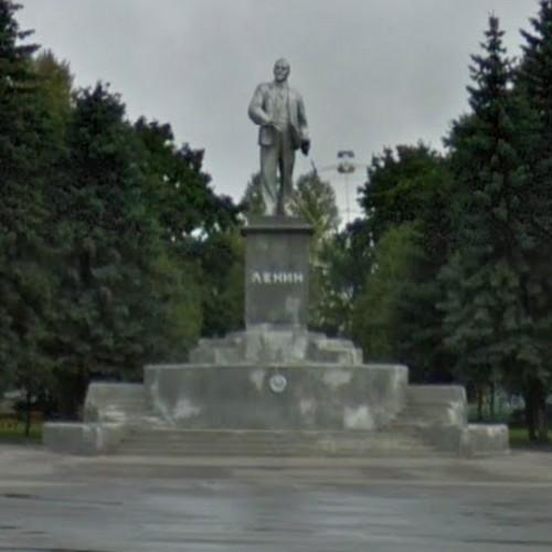 Lenin statue in Rzhev, Russian Federation (Google Maps) (#3)