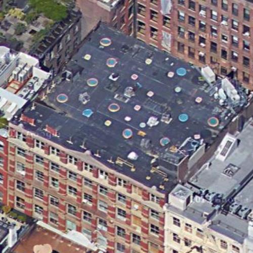 Zayn Malik S Penthouse In New York Ny Google Maps While leaving gigi's new york city apartment, the singer was seen with keys in hand and a keychain that read gigi in script (aka one of the most adorable ways to show your love for your girlfriend).