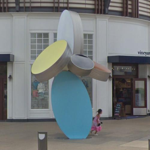 'Qualia' by Bruce Howe in Palo Alto, CA (Google Maps)
