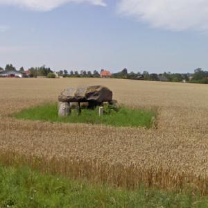 Frejlev Dyssekammer (Dolmen) (StreetView)