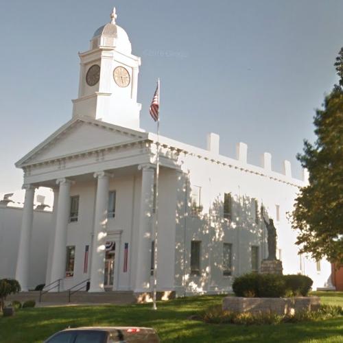 Lafayette County Courthouse (oldest courthouse in Missouri) in