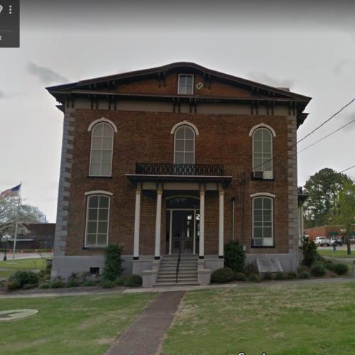Pickens County Courthouse in Carrollton, AL (Google Maps)