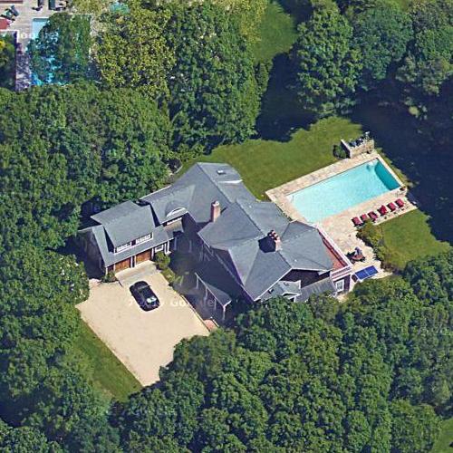 Barbara Kavovit's House in Wainscott, NY (Google Maps)