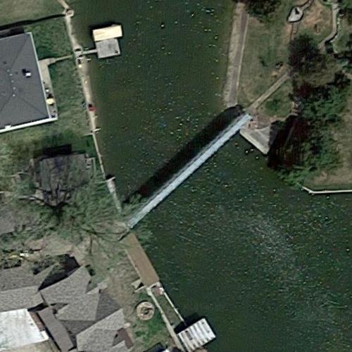Wagners Lake Pedestrian bridge in Columbus, NE (Google Maps)