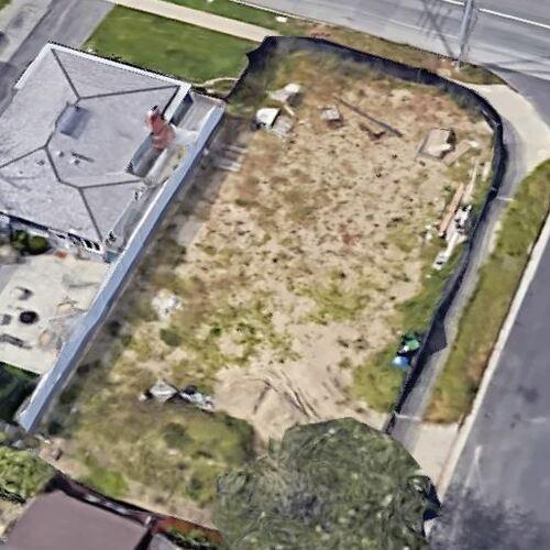 Emmy RaverLampman's House in Los Angeles, CA (Google Maps)