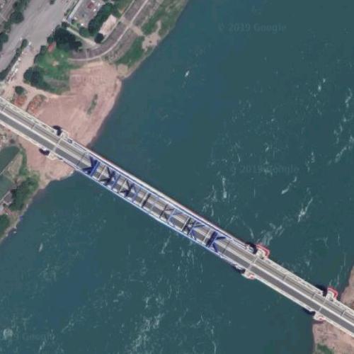 Yibin Jinsha River Road Rail Bridge in Yibin, China (Google Maps)