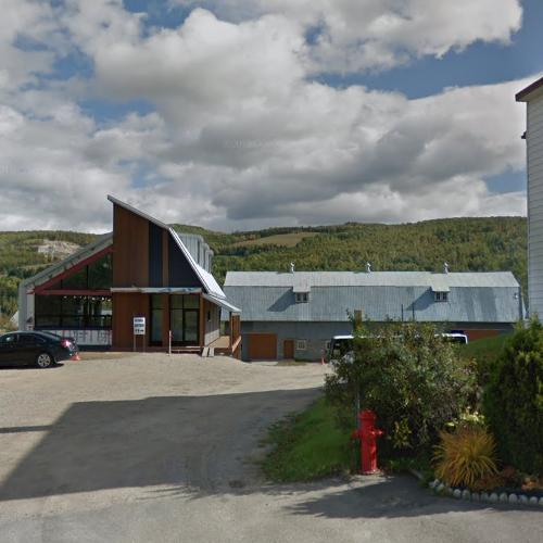 Centre de l'émeu de Charlevoix in SaintUrbain, Canada (Google Maps)