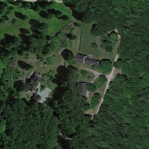 Ghislaine Maxwell's House in Bradford, NH (2) Virtual Globetrotting