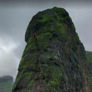 Harihar fort in Nashik, India - Virtual Globetrotting