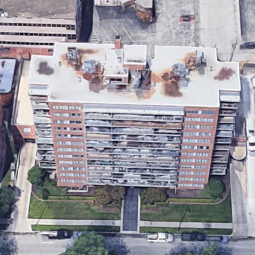 Carlton Plaza Condominiums in Kansas City, MO (Google Maps)