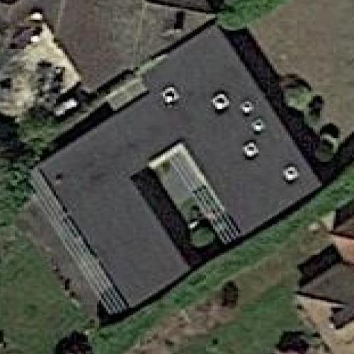 'Reading Road' by Michael Manser in Finchampstead, United Kingdom