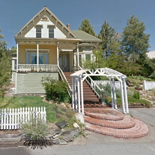 The Richardson House in Truckee, CA Virtual Globetrotting