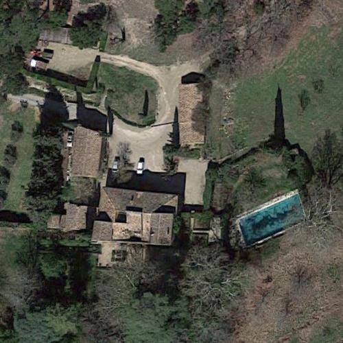Domaine de Canadel & Amal Clooney's House in Brignoles, France (Google Maps) Domaine de Canadel & Amal Clooney's House in Brignoles, France (Google Maps)