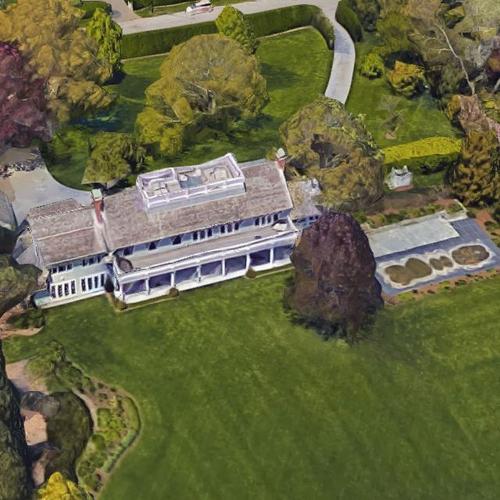 Brad S. Karp's House in Bellport, NY (Google Maps)