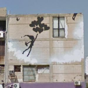 Kislev's graffiti with an elf (StreetView)