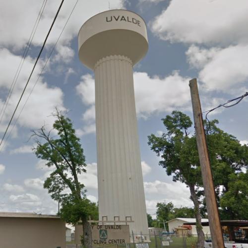 Uvalde Water Tower in Uvalde, TX Virtual Globetrotting