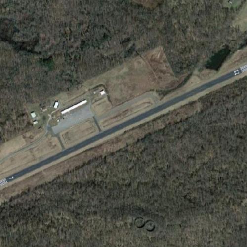 Mason County Airport in Point Pleasant, WV (Google Maps)