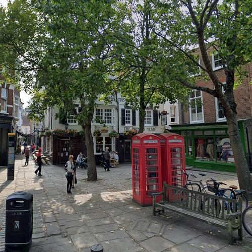 "Ted Lasso" pub in Richmond, United Kingdom Virtual Globetrotting