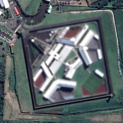 SaintDenis prison in St Denis, Reunion (Google Maps)