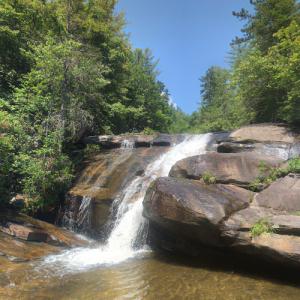 Wintergreen Falls (StreetView)