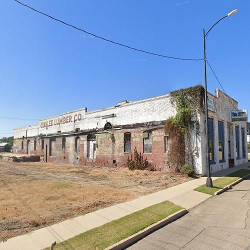 Gravlee Lumber Company building in Tupelo, MS Virtual Globetrotting