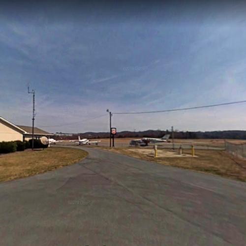 Mount Airy/Surry County Airport in Mount Airy, NC (Google Maps)