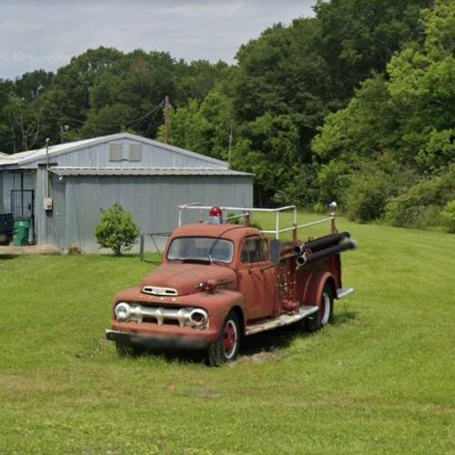 1952 Ford F7 fire truck in Crowley, LA (Google Maps)
