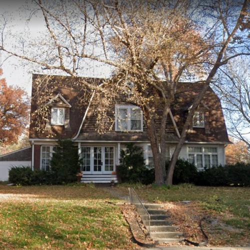 Phil Hoffman House in Oskaloosa, IA (Google Maps)