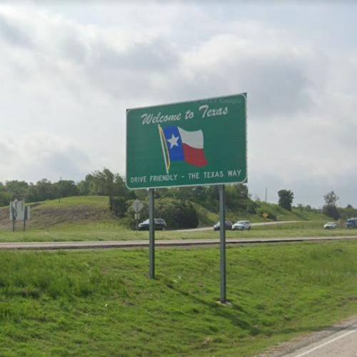 to Texas sign in Gainesville, TX (Google Maps)