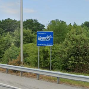 Welcome to Kentucky sign in Warsaw, KY - Virtual Globetrotting