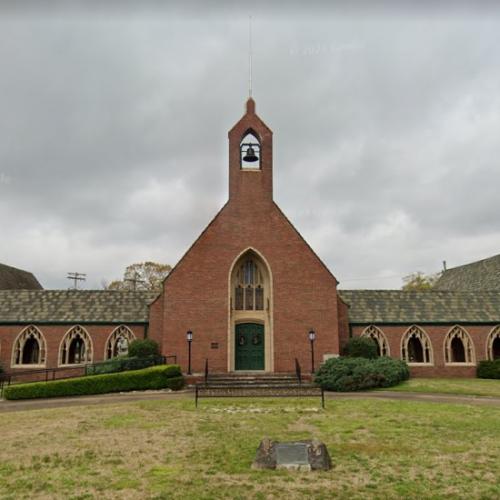Crossett Methodist Church in Crossett, AR (Google Maps)