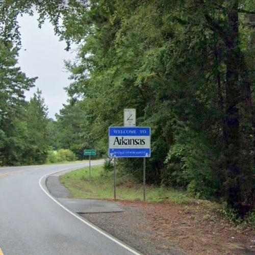 to Arkansas sign in Spearsville, LA (Google Maps) (5)
