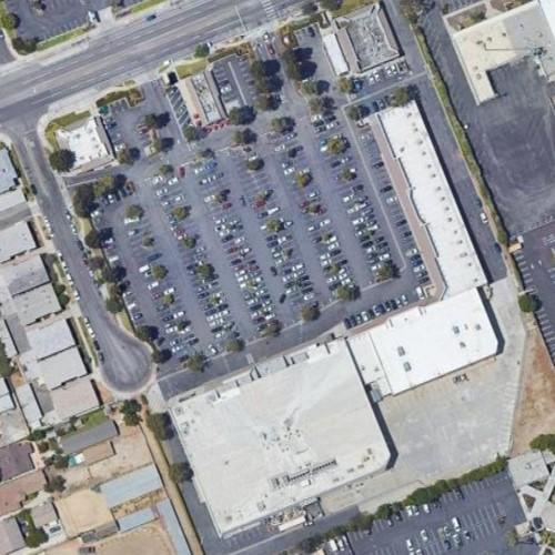 Pickwick DriveIn Theater in Burbank, CA (Google Maps)