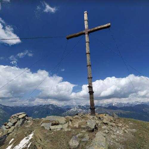 Vedetta Alta /Hochwart (I/AA-137) in Santa Valburga, Italy (Google Maps)