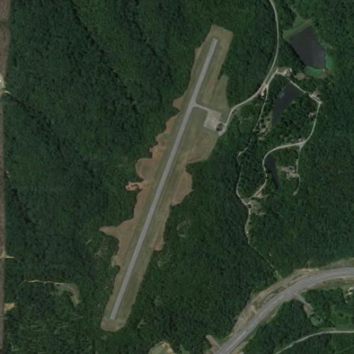 Lake Barkley State Park Airport in Cadiz, KY (Google Maps)