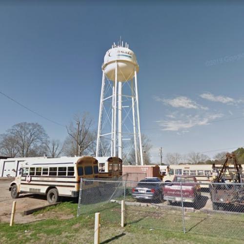 Grenada water tower in Grenada, MS (Google Maps)