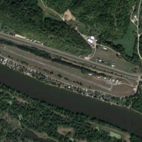 Cassville Municipal Airport in Cassville, WI (Google Maps)