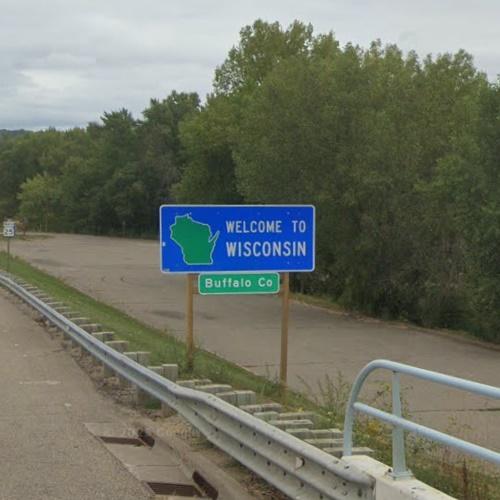 to Wisconsin sign in Wabasha, WI (Google Maps)