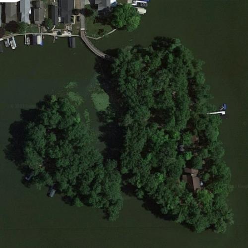 Twin Island in Kendallville, IN Virtual Globetrotting